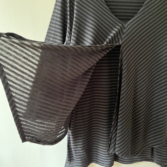 Lulu B Sz M Black Striped Layered Pullover Blouse Stretch Top Tencel Shirt - Picture 3 of 8